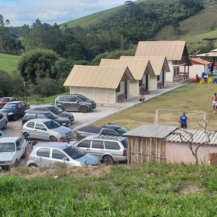 Pousada Recanto Feliz Carvalhos Mg 外观 照片