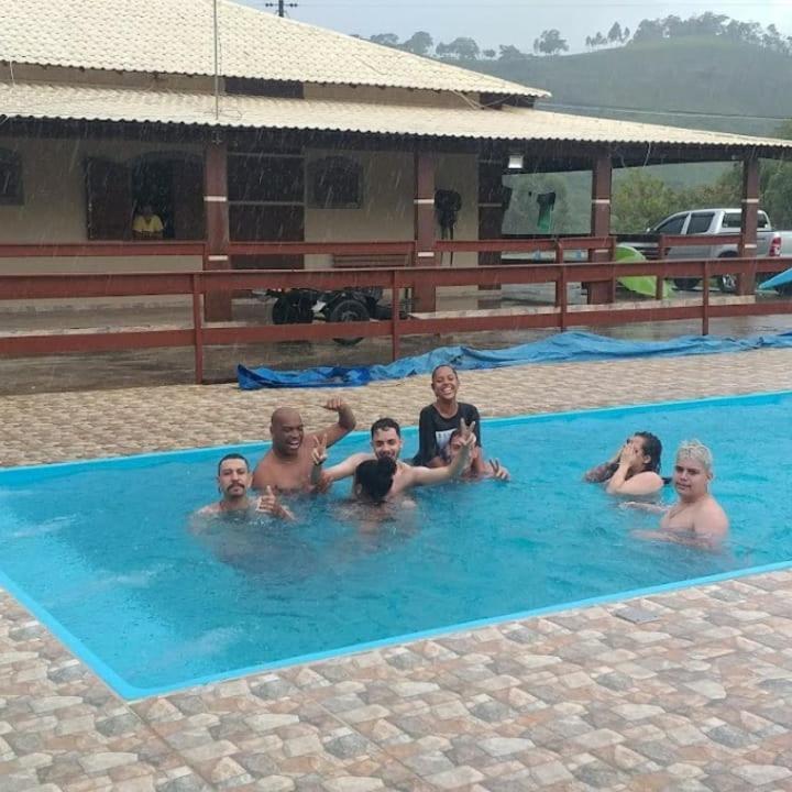 Pousada Recanto Feliz Carvalhos Mg 外观 照片