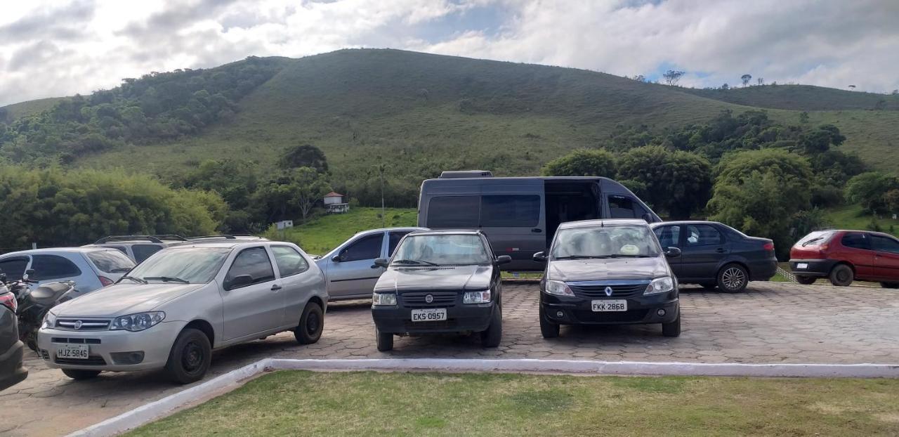 Pousada Recanto Feliz Carvalhos Mg 外观 照片