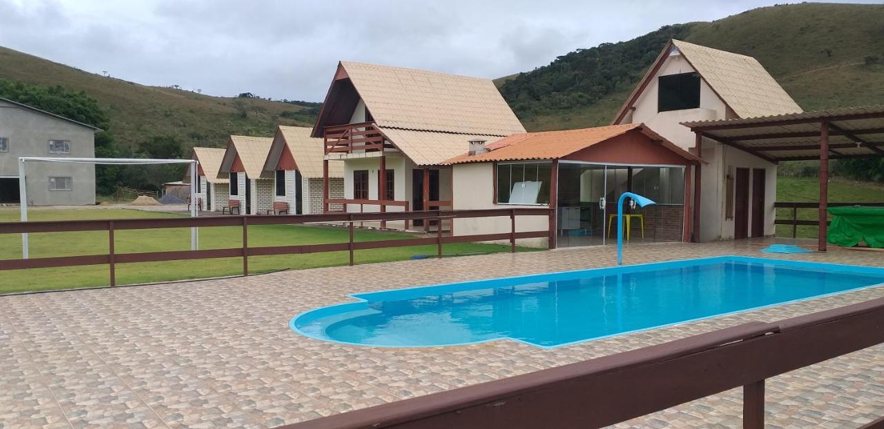 Pousada Recanto Feliz Carvalhos Mg 外观 照片